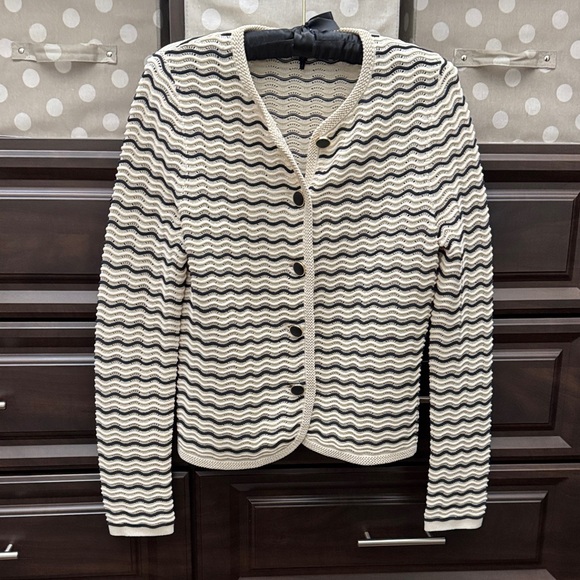 Wave Pattern Cardigan Sweater
